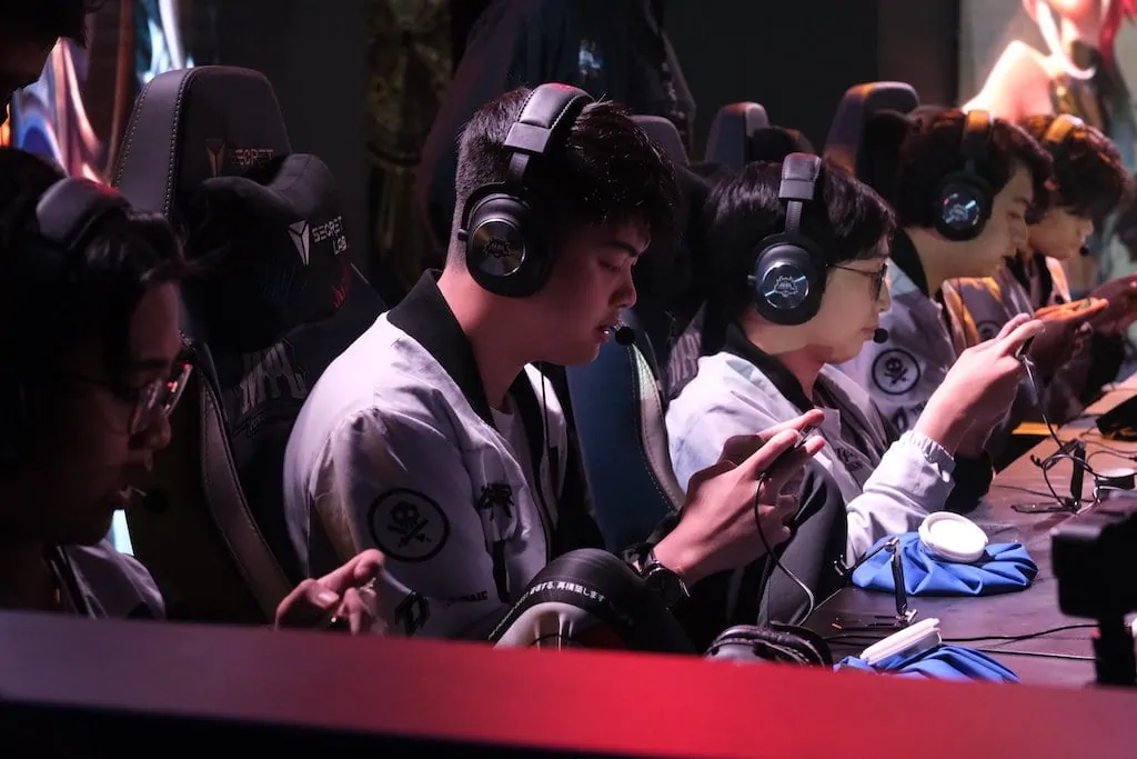 EDWARD matapos hiranging MPL PH S10 Grand Finals MVP: 'For me MVP talaga si Wise'