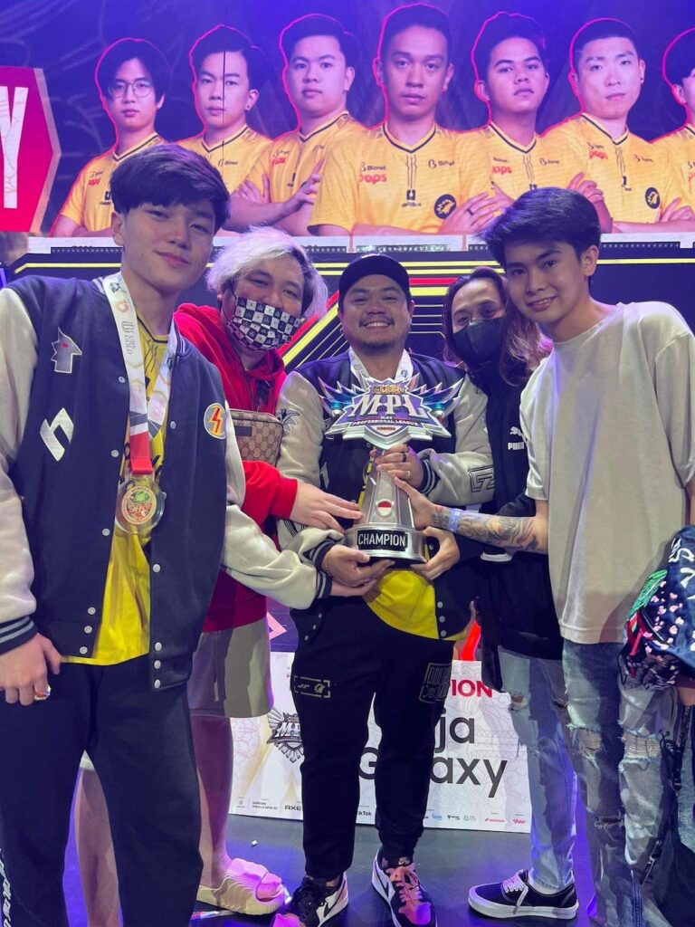 Coach ng 0-13 Cignal Ultra, MPL Champion na ngayon: Ganito hinulma ni Coach Yeb ang isa sa best comeback stories sa esports