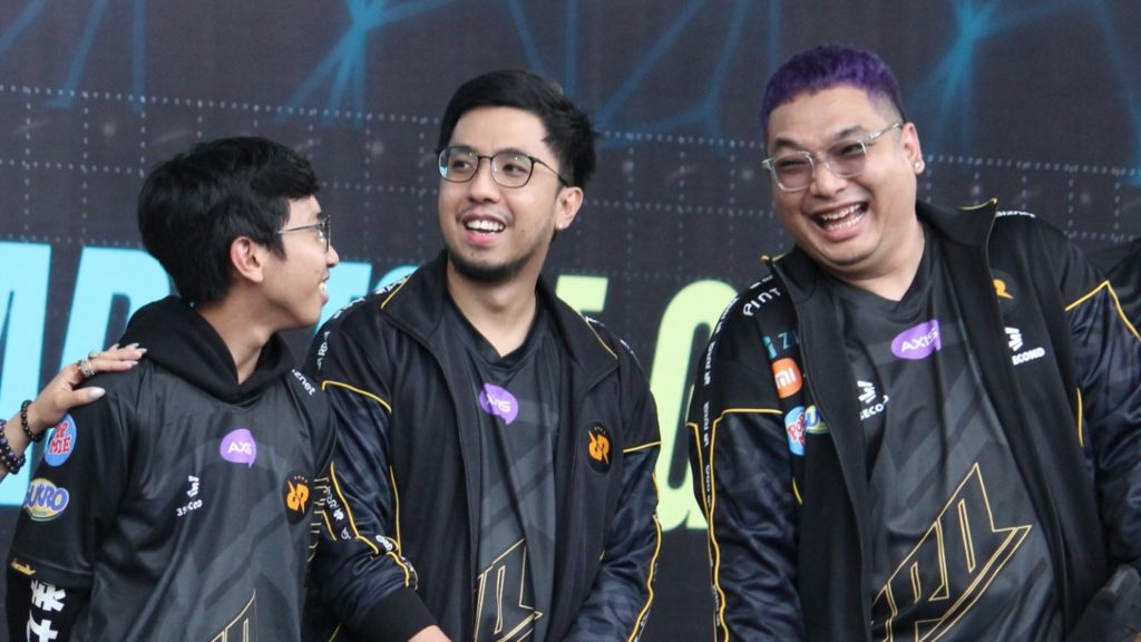 Ito ang paliwanag ni RRQ Coach Arcadia kung bakit hindi nila binan ang  Estes ng Blacklist | ONE Esports Philippines