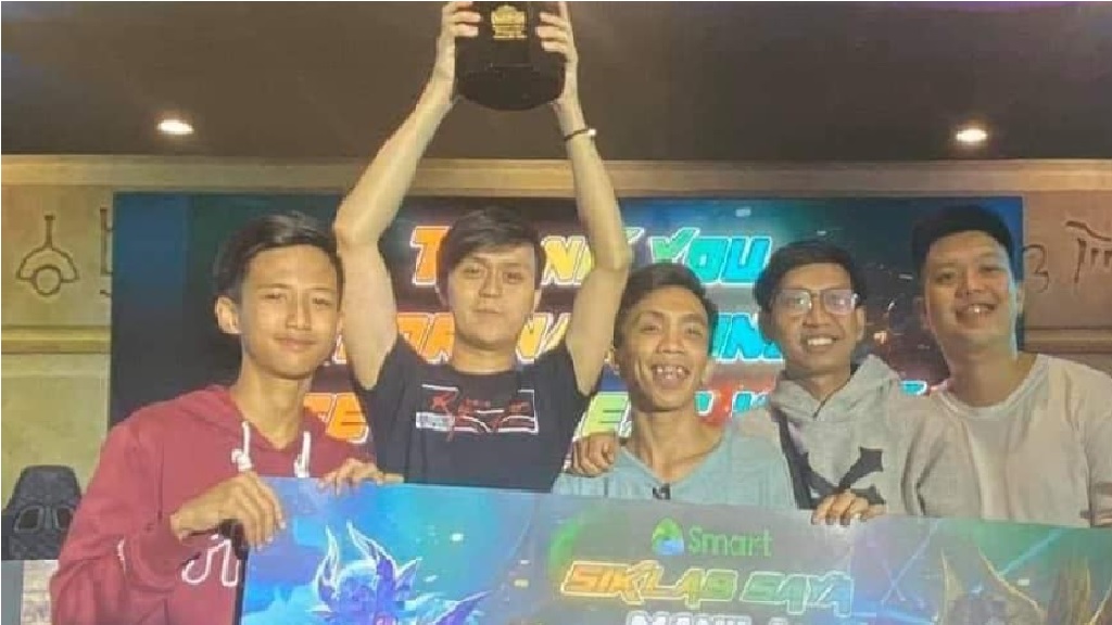 Ang payo nina Coach Pakbet at Kelra kay Hito matapos ang debut nito sa Team HAQ Ang payo nina Coach Pakbet at Kelra kay Hito matapos ang debut nito sa Team HAQ
